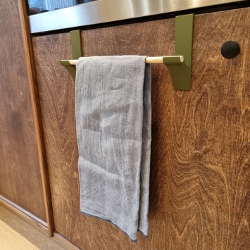 Kastdeurhaak voor handdoek – design handdoekhaak van Elias Design Studio